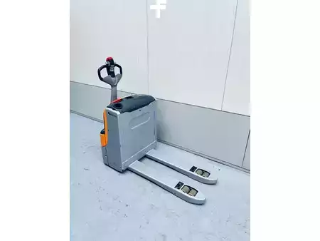 Lavtløftende truck 2015  Still EXU18 (5)