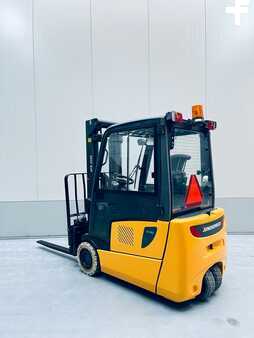 Eléctrico - 3 rodas 2007  Jungheinrich EFG 216K (2)