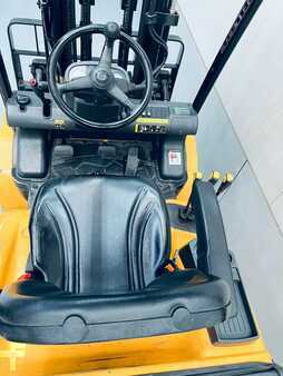 Nestekaasutrukki 2012  Hyundai 30L-7A (9)