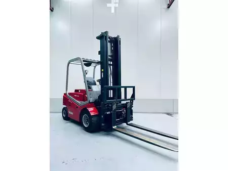 Elektro čtyřkolový VZV 2013  Cesab MAK500 (6)