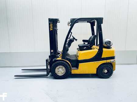 Carrelli elevatori GPL 2011  Yale GLP 30 VX (1)