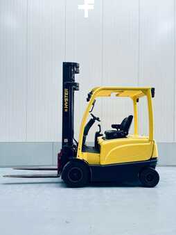 Carrelli elettrici 4 ruote 2013 Hyster J2.5XN (1)