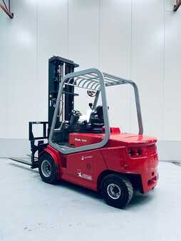 Carrelli elettrici 4 ruote 2013 Cesab MAK 500 (2)