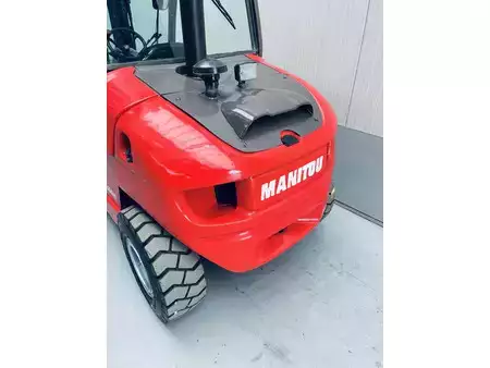 Dieselový VZV 2013  Manitou MH25-4T Buggie S2-E3 (8)