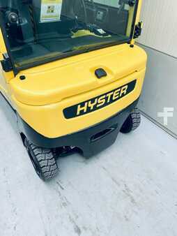 Carrelli elettrici 4 ruote 2016  Hyster J2.0XN (8)