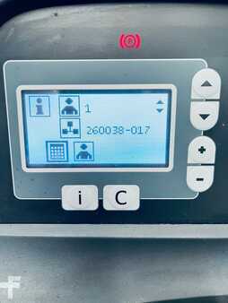 Tolóoszlopos targonca 2013  BT RRE 160 (12)