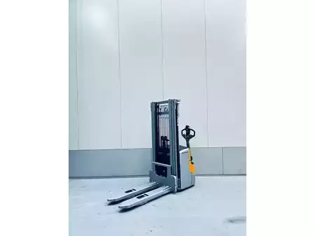 Magasemelésű béka 2017  Still EXV14C (4)