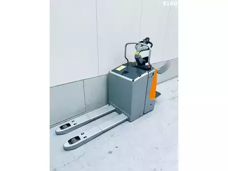 Lavtløftende truck 2012  Still EXU-SF 20 (9)