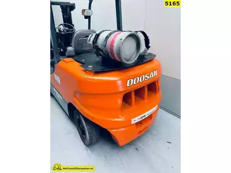 Gas gaffeltruck 2015  Doosan G55-C5 (14)