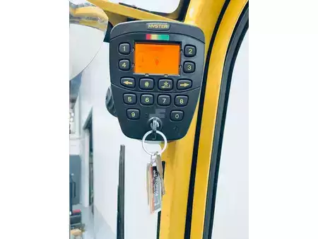 Elektryczne 4-kołowe 2018  Hyster J2.0XN LWB (14)