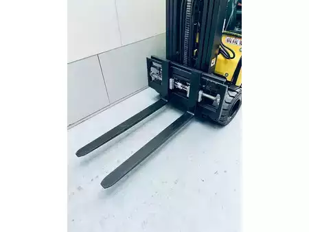 Elektryczne 4-kołowe 2018  Hyster J2.0XN LWB (8)