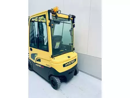 Elektryczne 4-kołowe 2018  Hyster J2.0XN LWB (9)