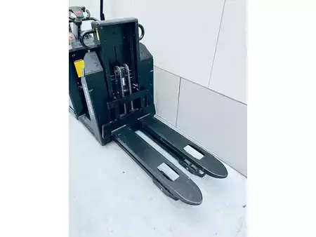 Vertical order pickers 2020  Unicarriers OEP120 (10)