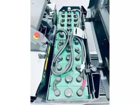 Vertical order pickers 2020  Unicarriers OEP120 (15)