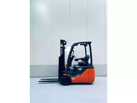 El truck - 3 hjulet 2010  Toyota 8FBET15 (1)