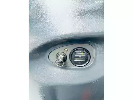 Apilador eléctrico 2012  Linde L14P (10)