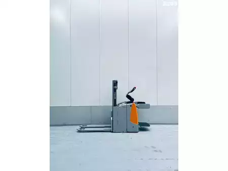 Hochhubwagen 2018  Still EXD-SF 20 (1)