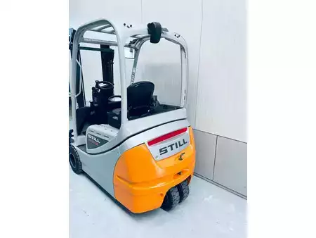 Elektryczne 3-kołowe 2017  Still RX20-20 (10)