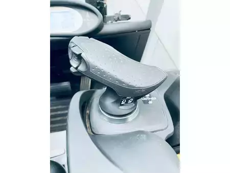 Elektryczne 3-kołowe 2017  Still RX20-20 (13)