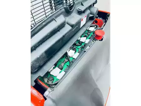 Apilador eléctrico 2016  Linde L12 (13)