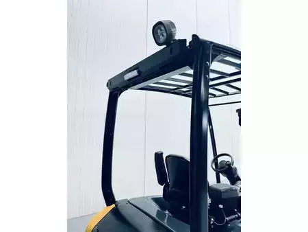 Eléctrico - 4 rodas 2018  CAT Lift Trucks EP35N (12)