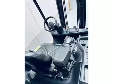 Eléctrico - 4 rodas 2018  CAT Lift Trucks EP35N (7)