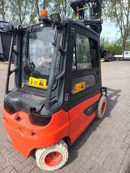 Elektro 4 Rad 2012  Linde E30L (4)