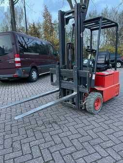 Elektro 3 Rad 2004  Linde E12 (1)