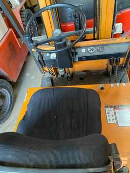 Carrelli elettrici 3 ruote - Still R50-15 (2)