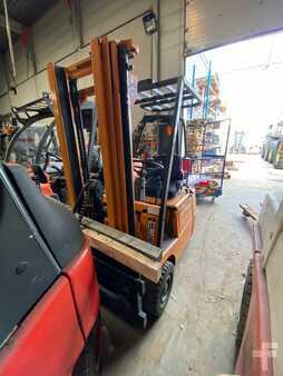 Carrelli elettrici 3 ruote - Still R50-15 (4)