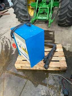 Carrelli elettrici 3 ruote - Still R50-15 (5)