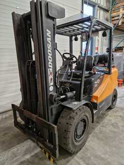 Propane Forklifts 2014  Doosan G40S-5 (3) 