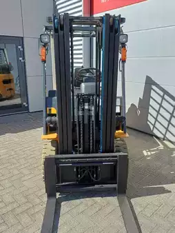 Gas truck 2004  TCM FG 15 (2)
