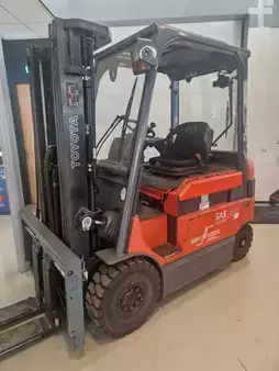 Elektro čtyřkolový VZV 2008  Toyota 7FBMF20 (11)