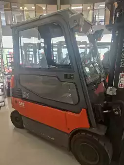 Elektro čtyřkolový VZV 2012  Toyota 7FBMF30 (7)