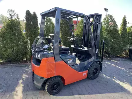 Gas truck 2024  Toyota 02-8FGF15 (1)