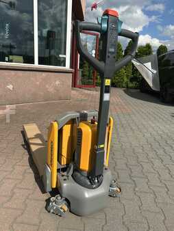 Lavtløftende truck 2024  Jungheinrich AME 15 (5)