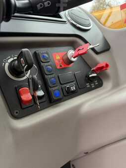 Telescopic forklift rigid 2025  Dieci AGRI PLUS 42.7 VS EVO2 (11)