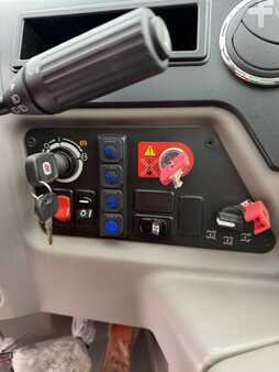 Telescopic forklift rigid 2025  Dieci AGRI PLUS 42.7 VS EVO2 (4)