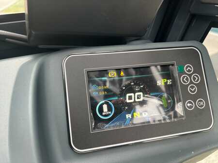 Eléctrico - 4 rodas 2025  Heli CPD18-GC6-LI-S (7)