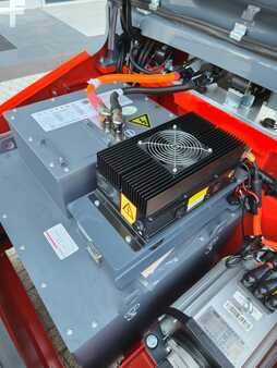 Eléctrico - 4 rodas 2025  Heli CPD35-GC6-LI-S (6)