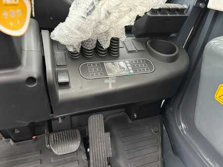 Nestekaasutrukki 2025  Heli CPYD18-KU1H (8)