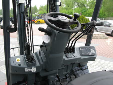 4-wiel elektrische heftrucks 2025 Heli CPD18-GB2-LI-M (4)