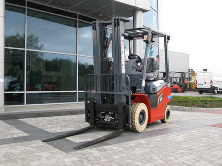 4-wiel elektrische heftrucks 2025 Heli CPD18-GB2-LI-M (4)