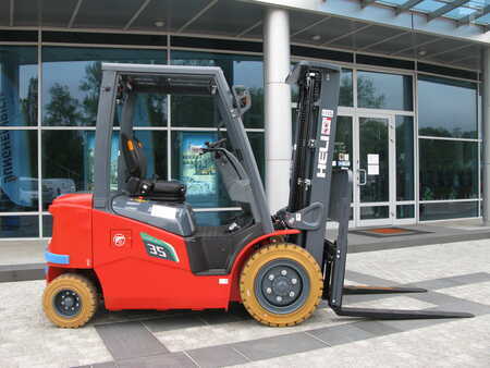 4-wiel elektrische heftrucks 2025 Heli CPD35-GB2-LI-M (1)