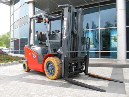 4-wiel elektrische heftrucks 2025 Heli CPD35-GB2-LI-M (3)