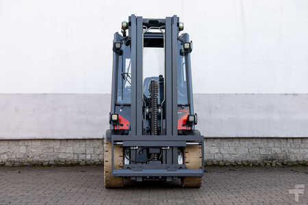Gázüzemű targoncák 2019  Linde H30T-02 EVO (3)