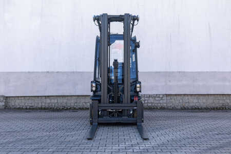 Gázüzemű targoncák 2022  Linde H25T-01 (3)