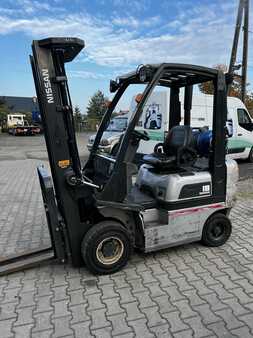 LPG Forklifts 2006  Nissan PD01A18PQ (2)