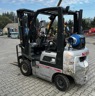 LPG Forklifts 2006  Nissan PD01A18PQ (3)